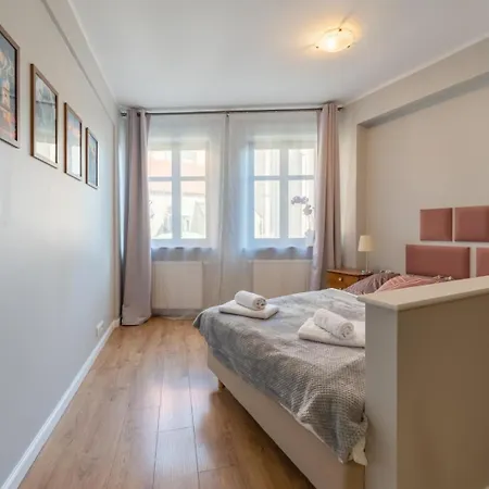 Przycup W Karkonoszach - Arkadia - Rynek Jeleniogórski *