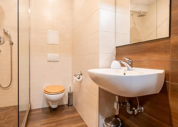 Przycup W Karkonoszach - Arkadia - Rynek Jeleniogorski *